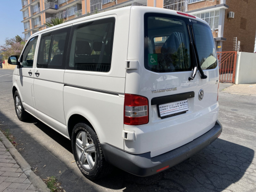 Volkswagen Kombi 2lt Tdi 4-motion Manual 4x4 Transporter T5 in Namibia