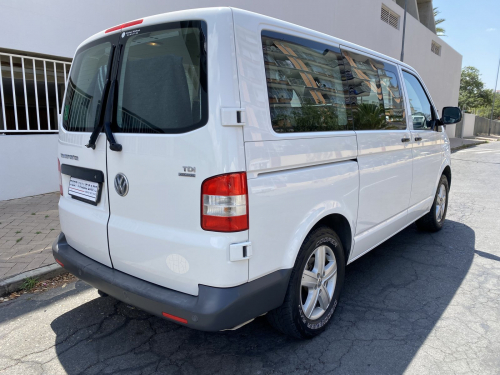 Volkswagen Kombi 2lt Tdi 4-motion Manual 4x4 Transporter T5 in Namibia