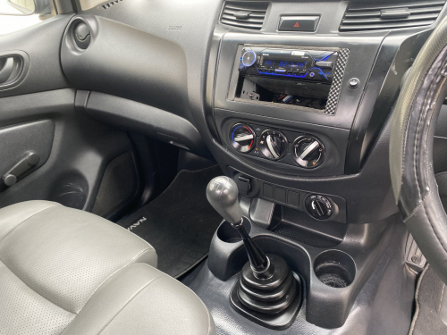 Nissan Navara Safari 7-seater in Namibia