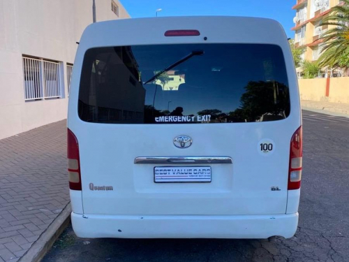 Toyota Quantum 2,5 Diesel 10 seater in Namibia