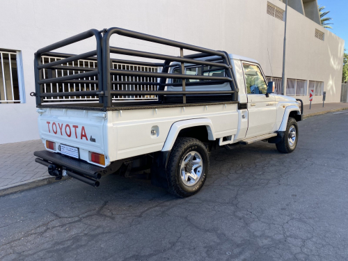 Toyota Land Cruiser 4.2 Scab 4x4 in Namibia