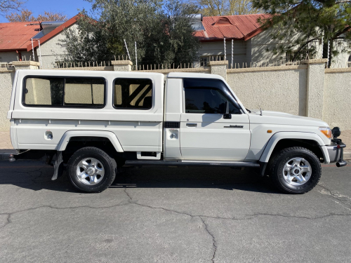 Toyota Land Cruiser 4.2 Diesel Scab 4x4 in Namibia