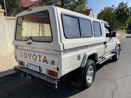Toyota Land Cruiser 4.2 Diesel Scab 4x4 in Namibia