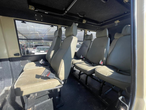 Toyota Land Cruiser 4.2 Safari 10-seater in Namibia