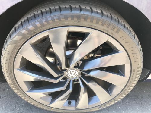 Volkswagen VW Arteon 2lt Tsi R-line AWD in Namibia