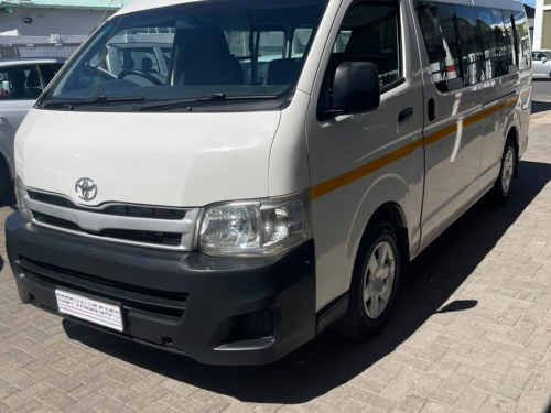 Toyota Quantum 2.5 Diesel 16 seater in Namibia