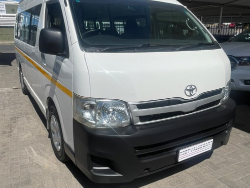 Toyota Quantum 2.5 Diesel 16 seater in Namibia