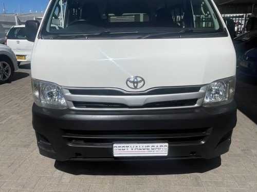 Toyota Quantum 2.5 Diesel 16 seater in Namibia