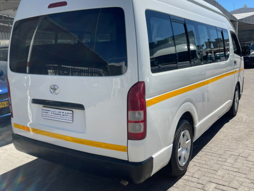Toyota Quantum 2.5 Diesel 16 seater in Namibia