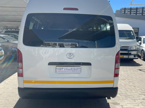 Toyota Quantum 2.5 Diesel 16 seater in Namibia
