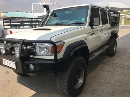 Toyota Land Cruiser V8 Diesel Dcab in Namibia