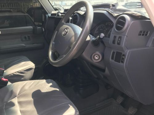 Toyota Land Cruiser V8 Diesel Dcab in Namibia