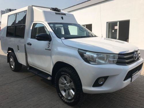 Toyota Hilux Safari 7 seater Conversion 4x4 in Namibia