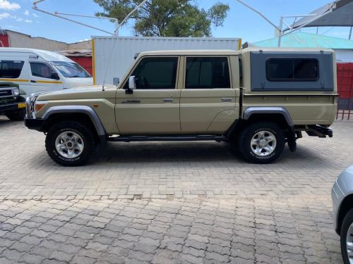 Toyota Land Cruiser 4.5 V8 Diesel 4x4 in Namibia