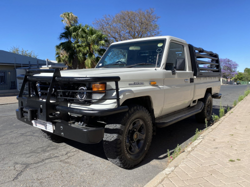 Toyota Land Cruiser 4.2 Scab 4x4 in Namibia