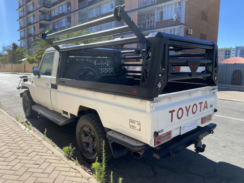 Toyota Land Cruiser 4.2 Scab 4x4 in Namibia