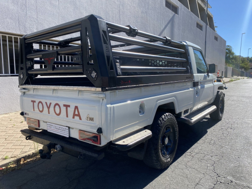 Toyota Land Cruiser 4.2 Scab 4x4 in Namibia