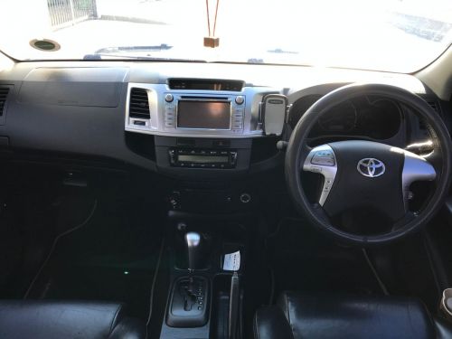 Toyota Hilux Legend 45 3lt D4D Dcab 4x4 in Namibia