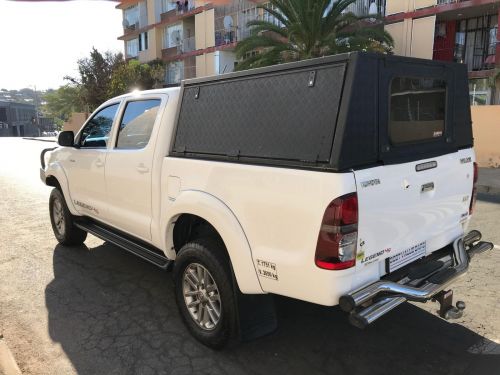 Toyota Hilux Legend 45 3lt D4D Dcab 4x4 in Namibia