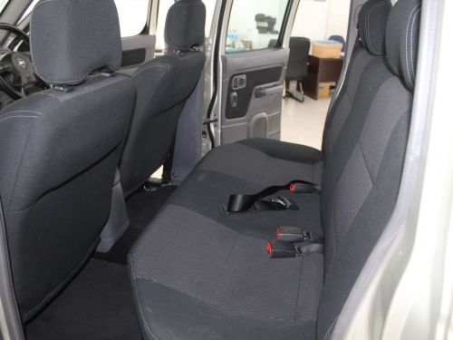 Nissan Np300 2.5 TDI Dcab 4x4 in Namibia