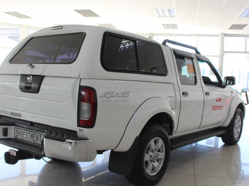 Nissan NP300 DC 4x4 in Namibia