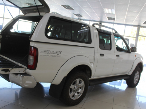 Nissan Nissan Np300 in Namibia