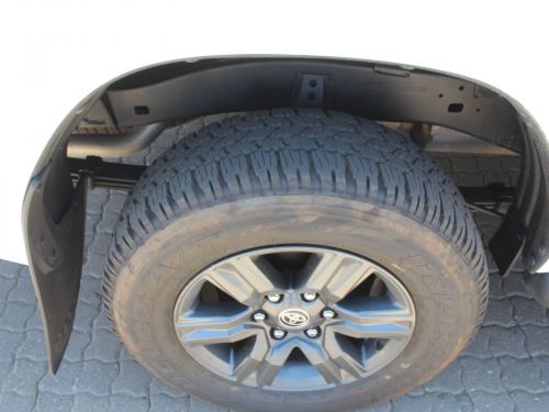 Toyota Hilux 2.4 GD6 4x4 auto D cab in Namibia