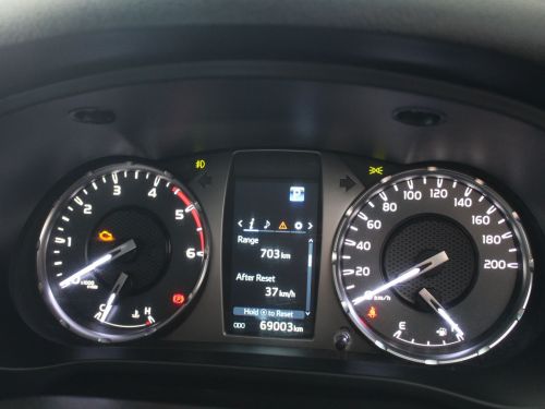 Toyota Hilux 2.4 GD6 4x4 auto D cab in Namibia