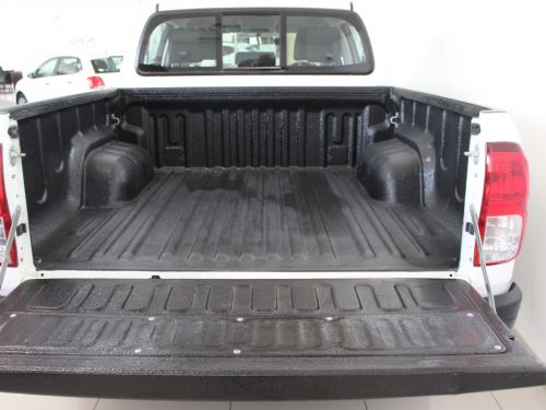 Toyota Hilux 2.4 GD6 4x4 auto D cab in Namibia