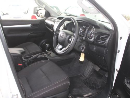 Toyota Hilux 2.4 GD6 4x4 auto D cab in Namibia