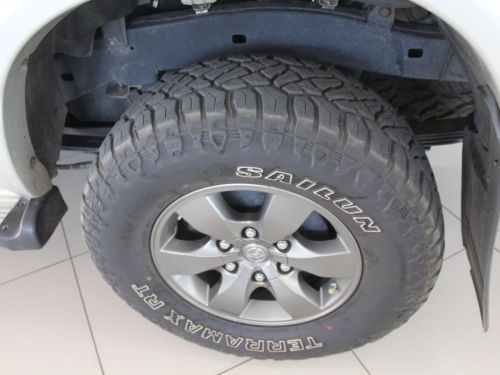 Toyota Hilux 4.0 V6 DCab 4x4 Manual . in Namibia