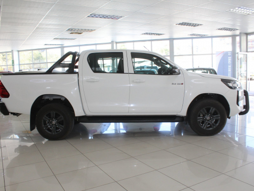 Toyota Hilux 2.4GD6 in Namibia