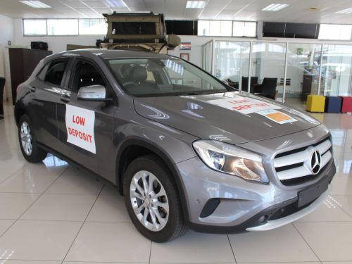 Mercedes-Benz GLA 200d in Namibia