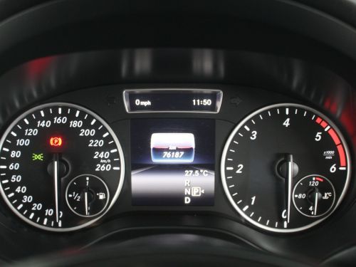 Mercedes-Benz GLA 200d in Namibia