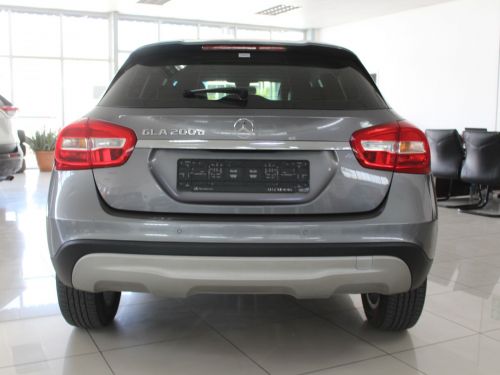 Mercedes-Benz GLA 200d in Namibia