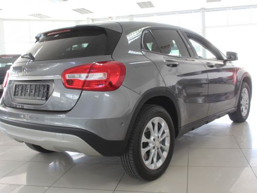 Mercedes-Benz GLA 200d in Namibia