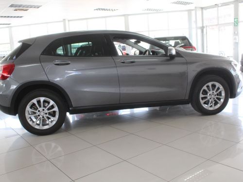 Mercedes-Benz GLA 200d in Namibia