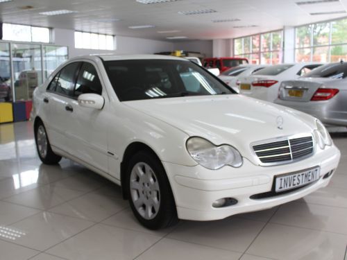 Mercedes-Benz C180 Kompressor A/T in Namibia