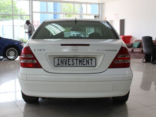 Mercedes-Benz C180 Kompressor A/T in Namibia