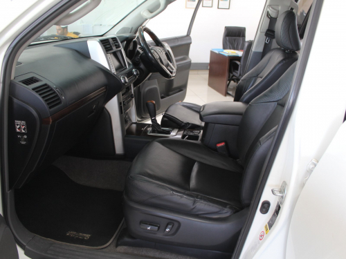 Toyota Prado VX 4.0 in Namibia