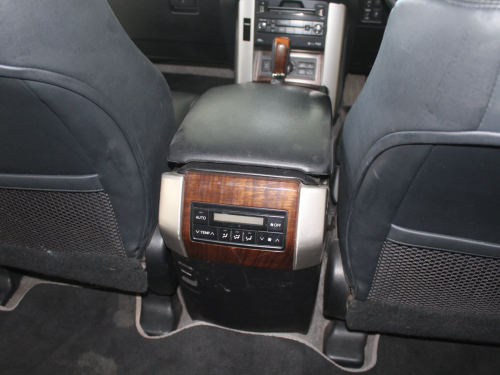 Toyota Prado VX 4.0 in Namibia