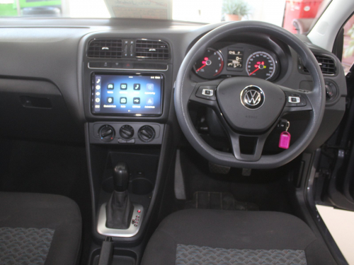 Volkswagen Polo Vivo 1.6i  Auto in Namibia