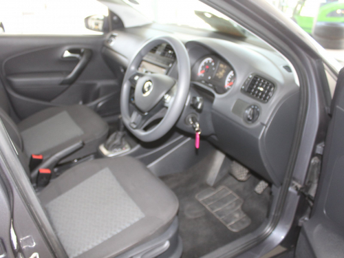 Volkswagen Polo Vivo 1.6i  Auto in Namibia