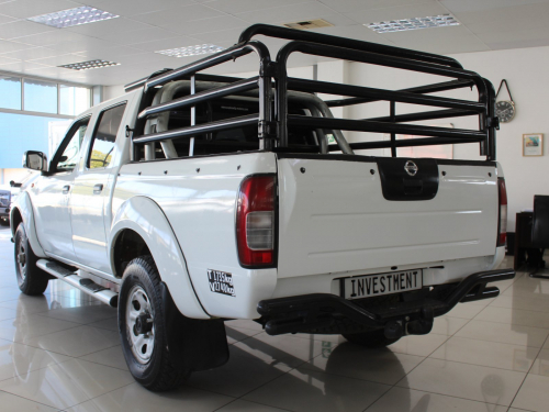 Nissan Np300 2.4i in Namibia