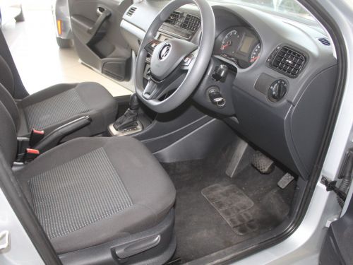 Volkswagen Vw Polo Vivo Comfortline 1.6i Auto in Namibia