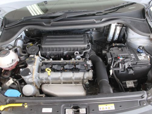 Volkswagen Vw Polo Vivo Comfortline 1.6i Auto in Namibia