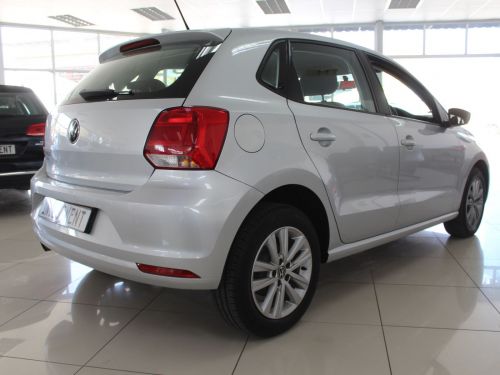 Volkswagen Vw Polo Vivo Comfortline 1.6i Auto in Namibia