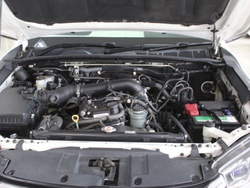 Toyota Hilux 2.0 VVTI in Namibia