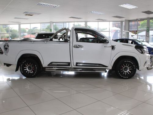 Toyota Hilux 2.0 VVTI in Namibia