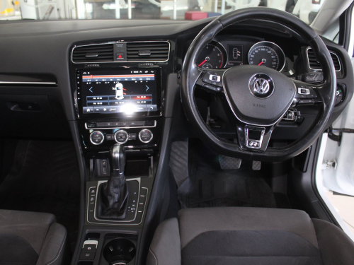 Volkswagen Golf 7 TSI in Namibia